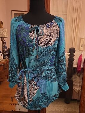 100% Silk White House Black Market Teal Blue Floral Tunic Top